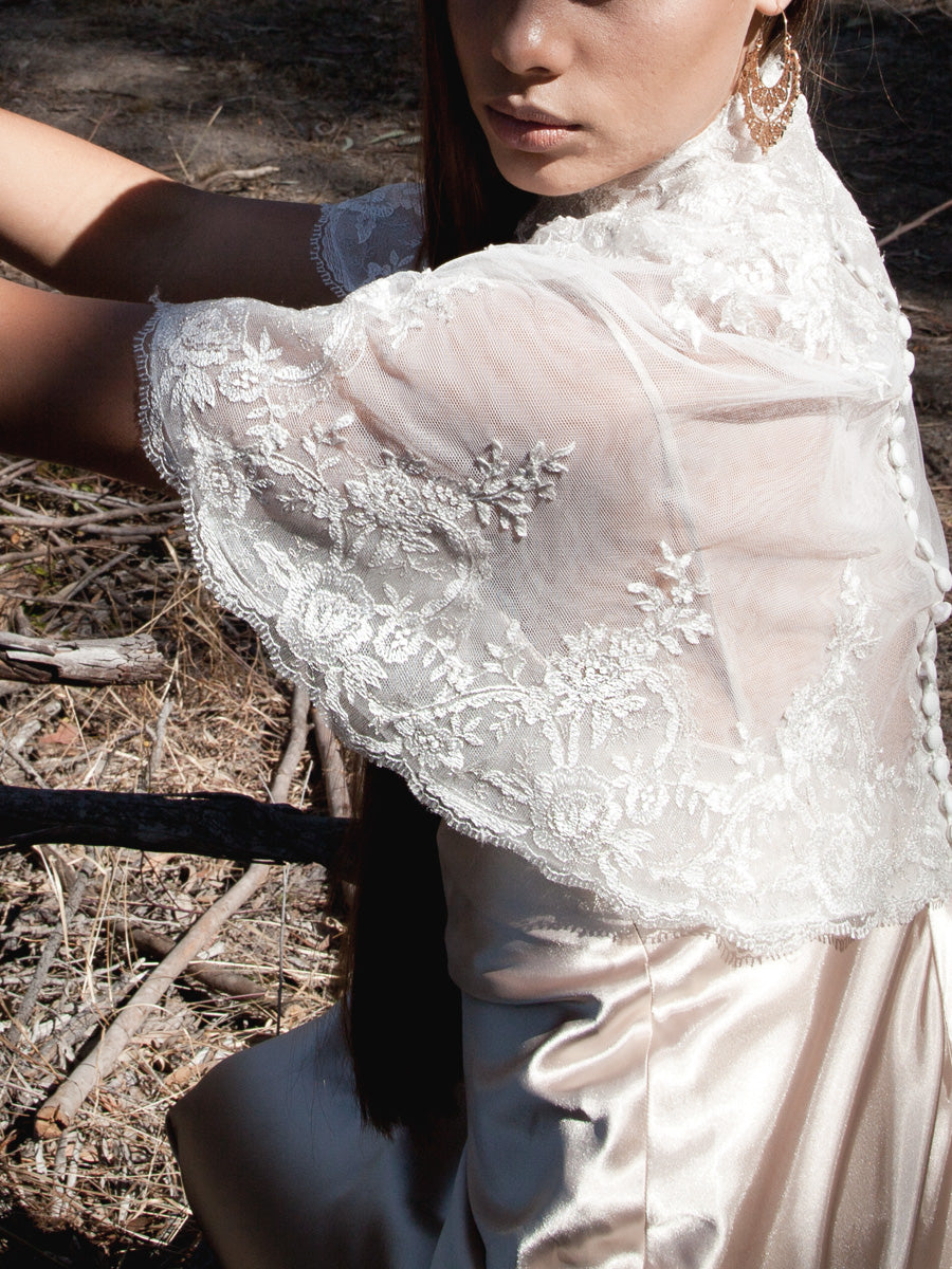 Bella Cape