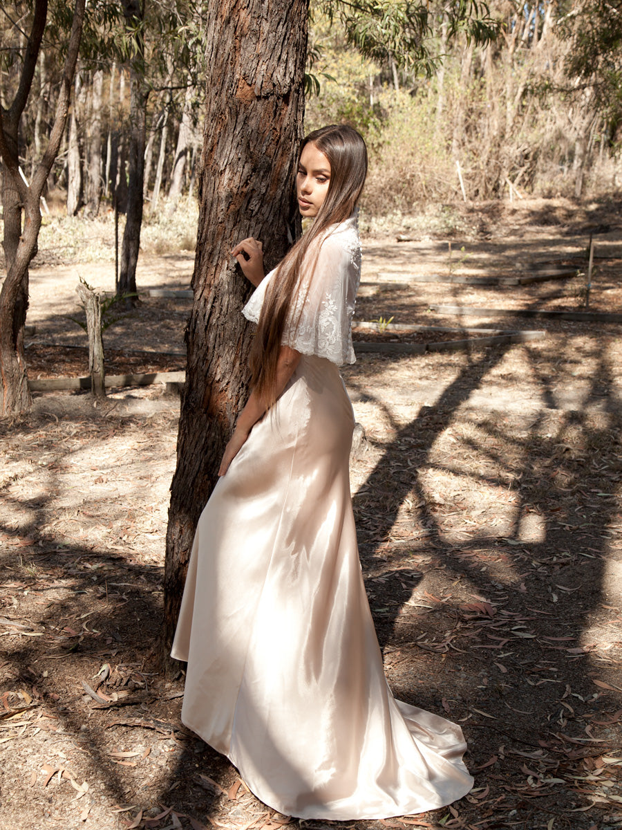 Bella Cape